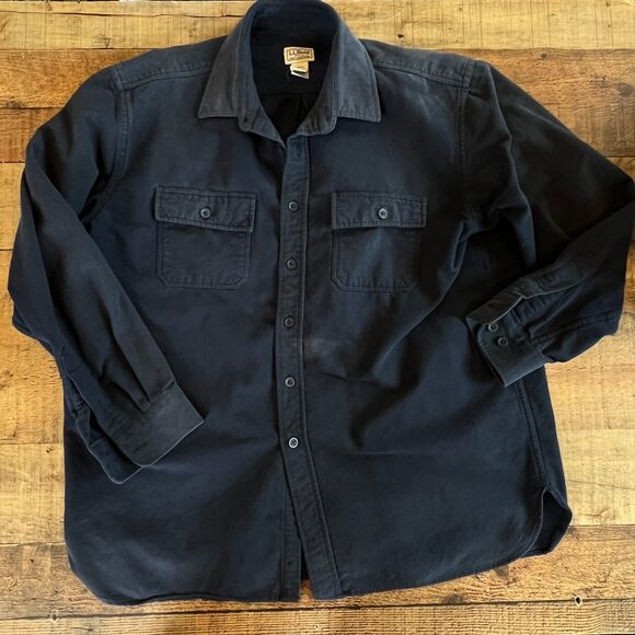L.L. Bean Navy Blue Flannel Heavy Duty Button Front Shirt XL *Flaw - Picture 3 of 7